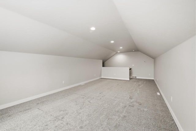 2712 CREEKWOOD CIRCLE, Green Bay, WI 54311