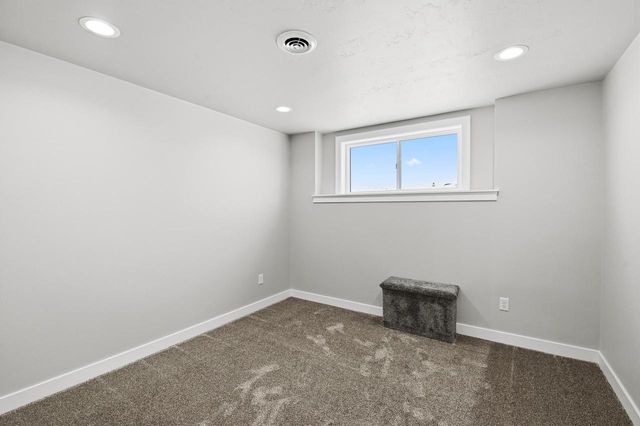 2712 CREEKWOOD CIRCLE, Green Bay, WI 54311