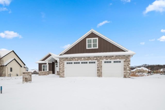 2712 CREEKWOOD CIRCLE, Green Bay, WI 54311