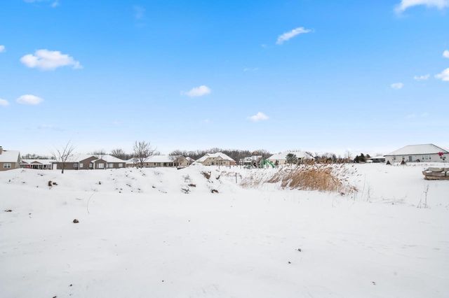 2712 CREEKWOOD CIRCLE, Green Bay, WI 54311