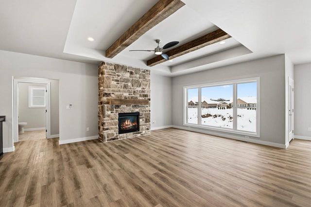 2712 CREEKWOOD CIRCLE, Green Bay, WI 54311