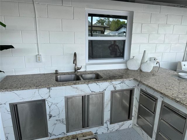 10114 BRIARWICK COURT, Tampa, FL 33615
