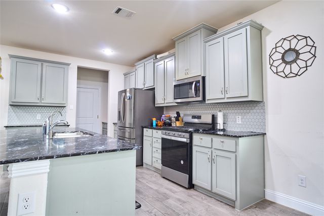 6029 Wildflower Way, Little Elm, TX 76227