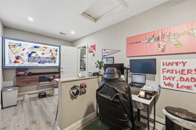 15645 SW 16th Ct, Pembroke Pines, FL 33027