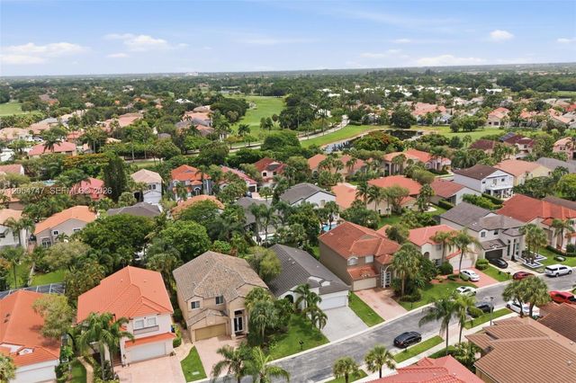 15645 SW 16th Ct, Pembroke Pines, FL 33027