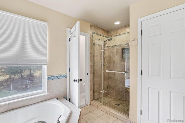 1809 Poppleton Drive, West Bloomfield Charter Township, MI 48324