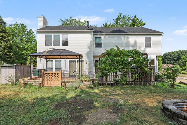 1809 Poppleton Drive, West Bloomfield Charter Township, MI 48324