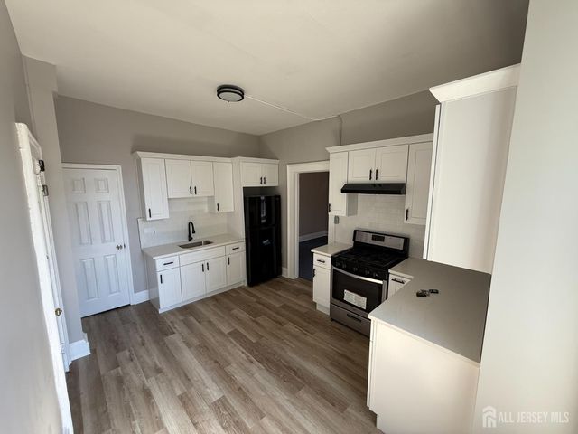 88 Harvey Street 3, New Brunswick, NJ 08901