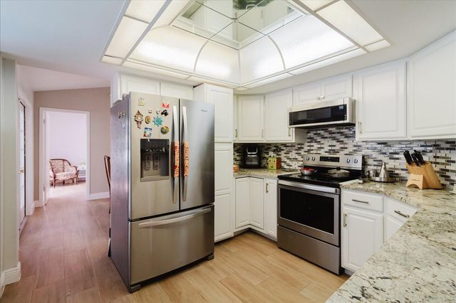 8112 GOLDEN BEAR LOOP, Port Richey, FL 34668