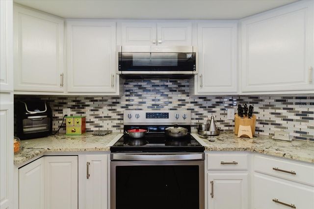 8112 GOLDEN BEAR LOOP, Port Richey, FL 34668