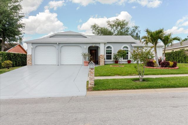 8112 GOLDEN BEAR LOOP, Port Richey, FL 34668