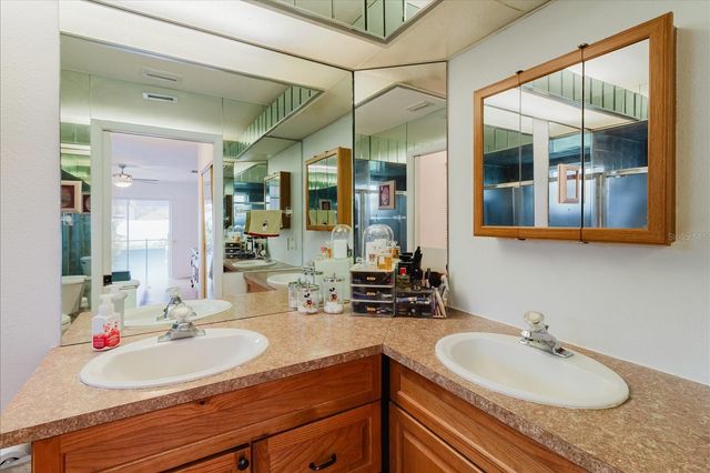 8112 GOLDEN BEAR LOOP, Port Richey, FL 34668