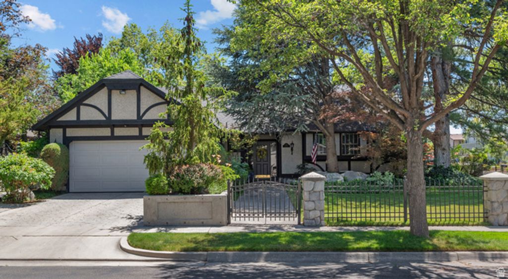 1540 E STONEMOOR CIR, Murray, UT 84121