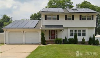 7 Stradford Road, Sayreville, NJ 08859