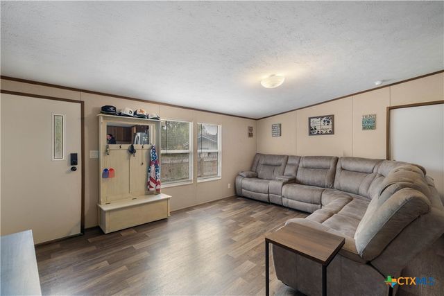 111 Charles St., Cuero, TX 77954