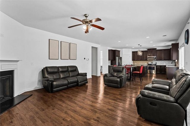 330 St Annes Place, Covington, GA 30016