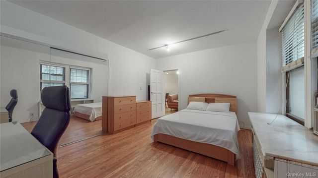 109-14 Ascan Avenue 1D, Forest Hills, NY 11375