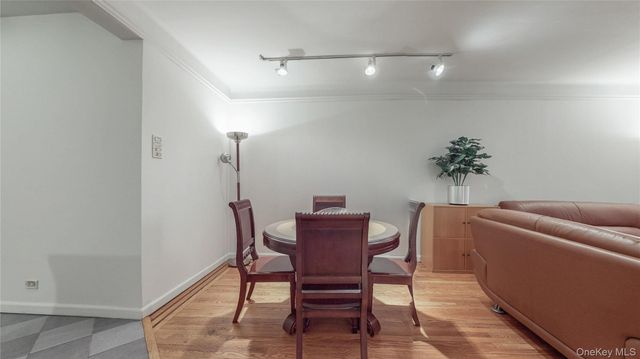 109-14 Ascan Avenue 1D, Forest Hills, NY 11375