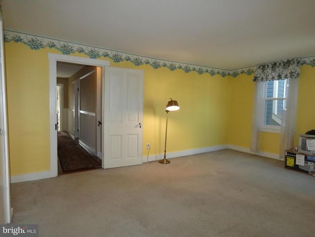 208 E HIGH ST, Elizabethtown, PA 17022