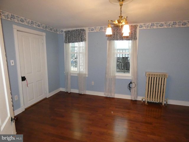 208 E HIGH ST, Elizabethtown, PA 17022