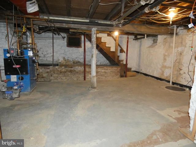 208 E HIGH ST, Elizabethtown, PA 17022