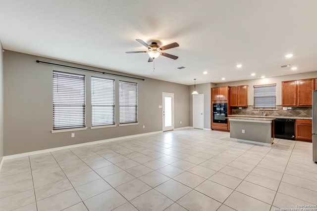 8004 Expectation, San Antonio, TX 78254