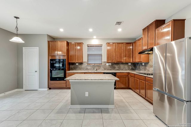 8004 Expectation, San Antonio, TX 78254