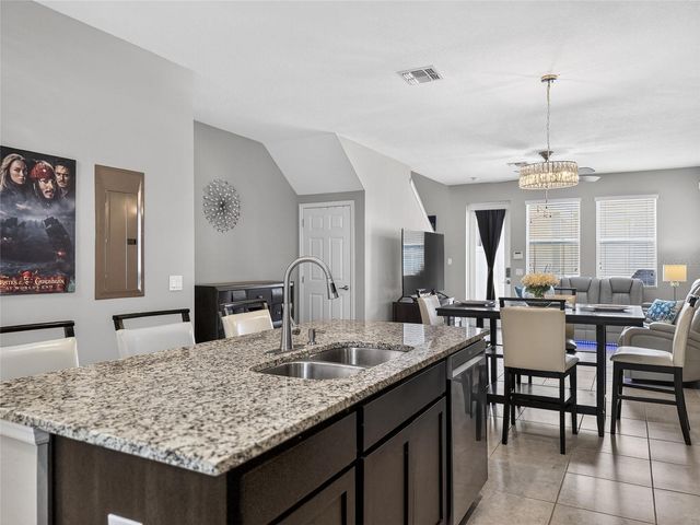 14002 AVENUE OF THE GROVES, Winter Garden, FL 34787