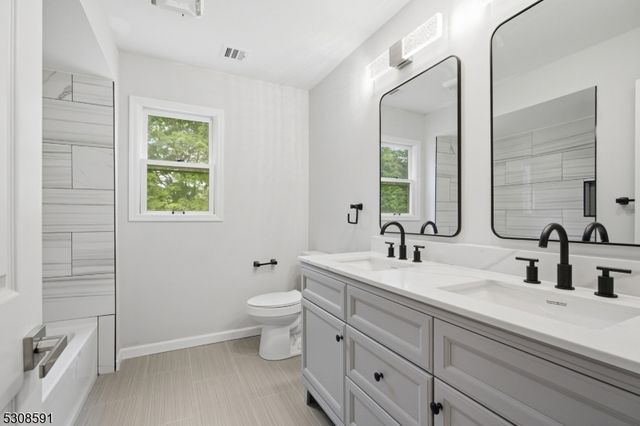 20 Cleacene Ave, Mount Olive Twp., NJ 07828