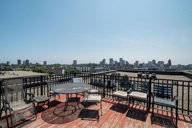 234 E Reservoir AVENUE #503, Milwaukee, WI 53212