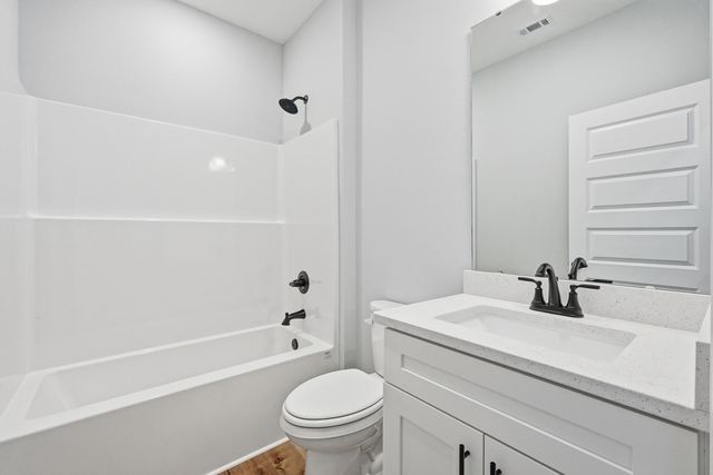 2802 Blackbird Court, Crestview, FL 32539