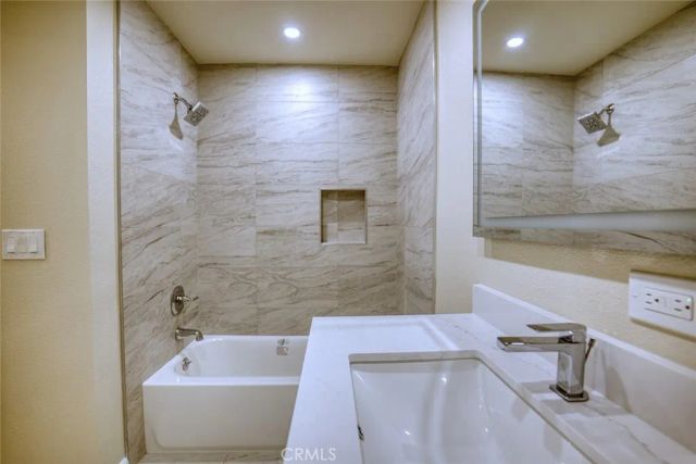 830 N Dalton 112, Azusa, CA 91702