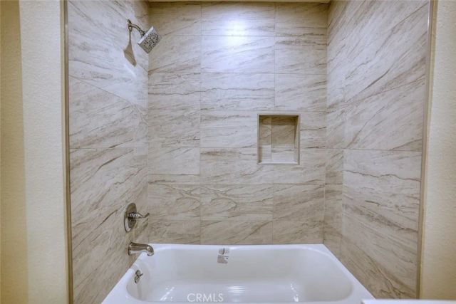 830 N Dalton 112, Azusa, CA 91702