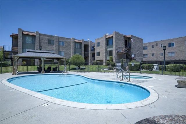 830 N Dalton 112, Azusa, CA 91702