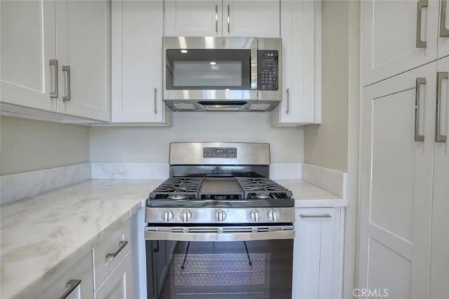 830 N Dalton 112, Azusa, CA 91702
