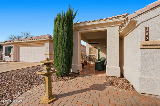 302 W Continental Vista Place, Green Valley, AZ 85614