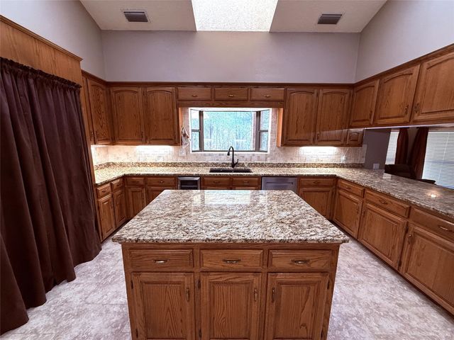 12098 Squirrel Road, Pittsburg, TX 75686