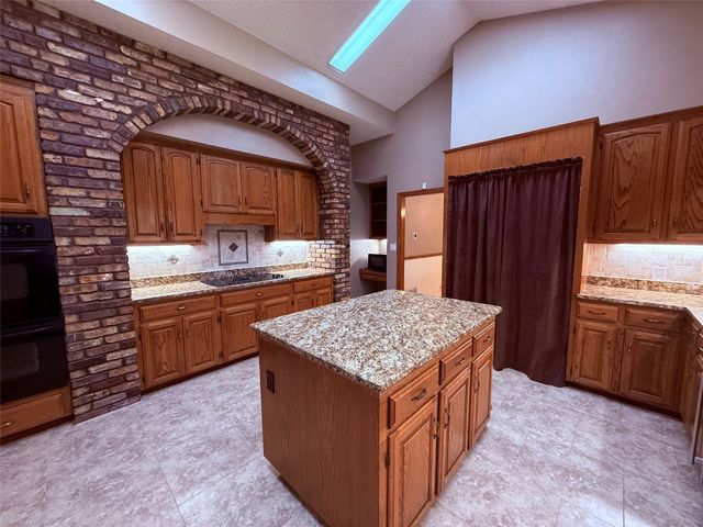 12098 Squirrel Road, Pittsburg, TX 75686