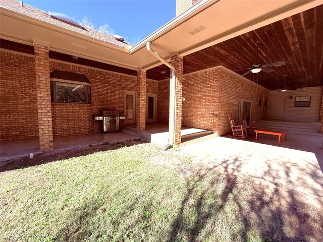 12098 Squirrel Road, Pittsburg, TX 75686