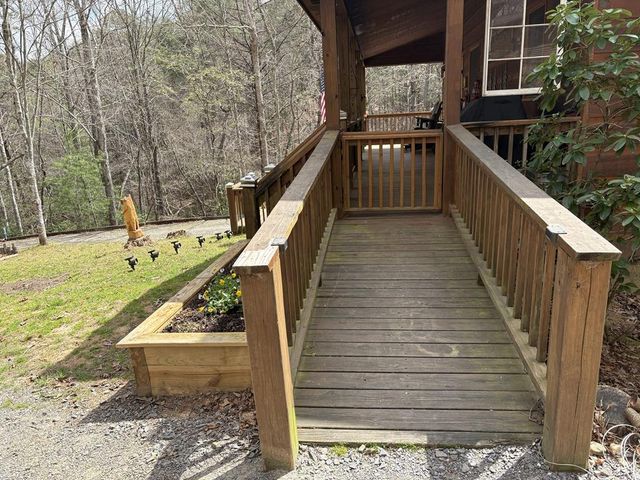 183 Ray-Mar Acres Drive, Murphy, NC 28906