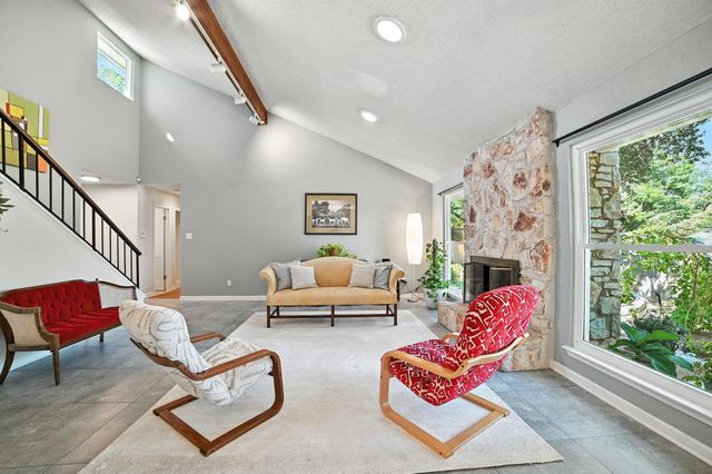8600 Loralinda DR, Austin, TX 78753