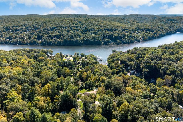 126 Luna Trail, Southbury, CT 06488