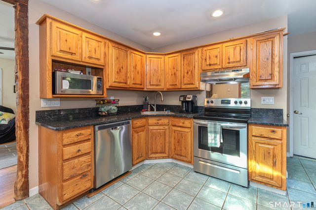 126 Luna Trail, Southbury, CT 06488