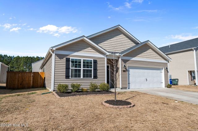 4518 Sandstone Drive, Greenville, NC 27858