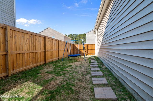 4518 Sandstone Drive, Greenville, NC 27858