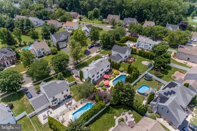 16 MARJORIE WAY, Hamilton, NJ 08690