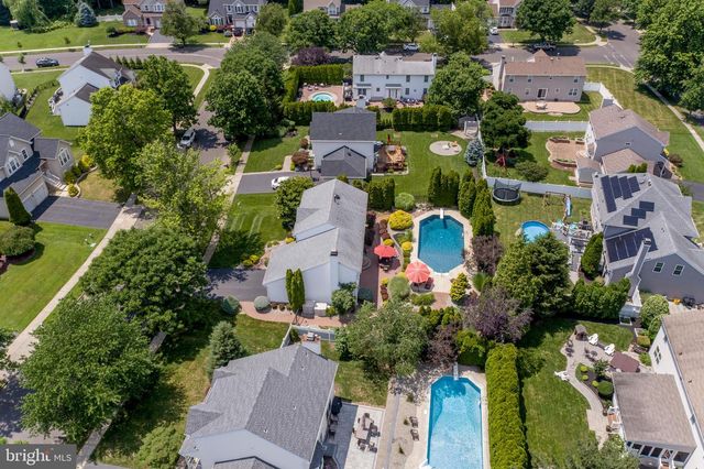 16 MARJORIE WAY, Hamilton, NJ 08690