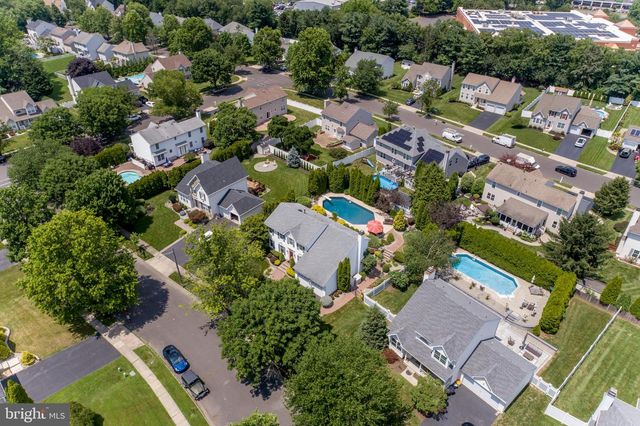 16 MARJORIE WAY, Hamilton, NJ 08690