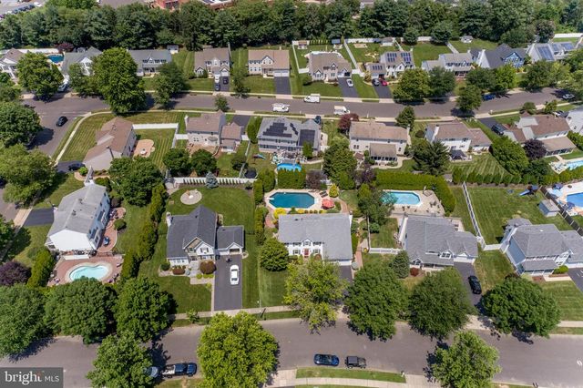 16 MARJORIE WAY, Hamilton, NJ 08690