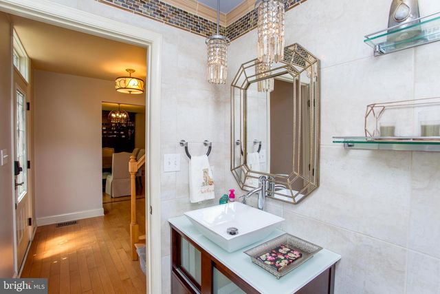 16 MARJORIE WAY, Hamilton, NJ 08690